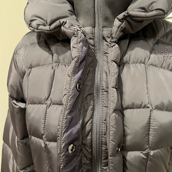 NEW $225 The North Face black gray tailored down filled winter coat XS S - Picture 3 of 9
